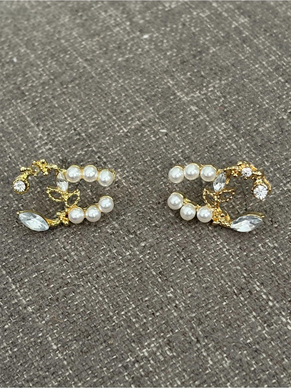Gold-Tone Faux Pearl Rhinestone Floral Wreath Earrings